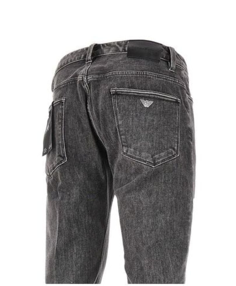 EMPORIO ARMANI Джинсы мужские серые J06