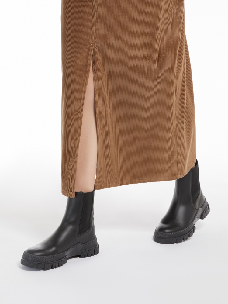 Max Mara Weekend Юбка из микровельвета с пятью карманами